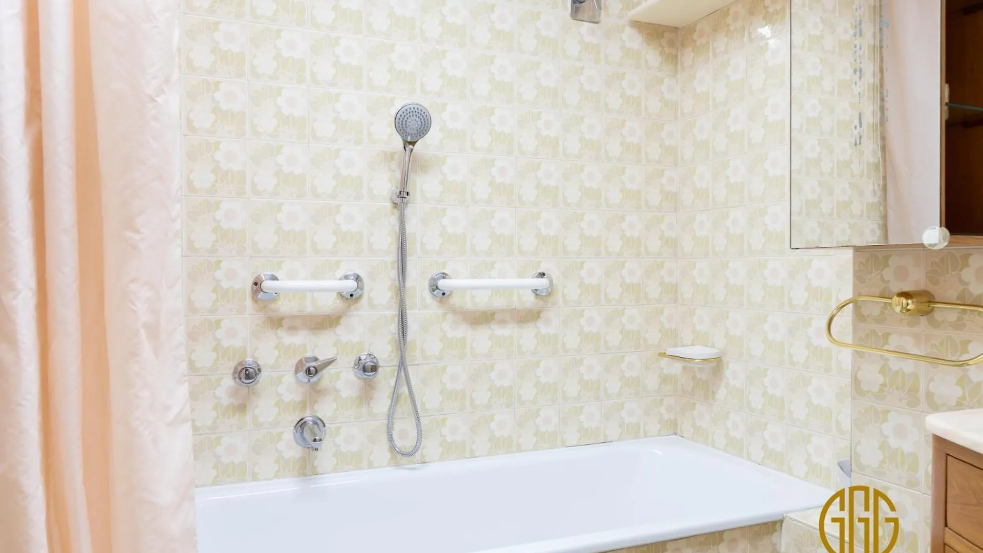 Alle 3G - 10Min To Center, A-C, 2 Baths, Terrace 罗马