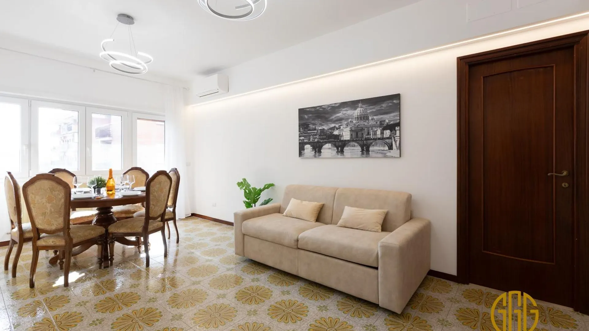 Alle 3G - 10Min To Center, A-C, 2 Baths, Terrace 罗马